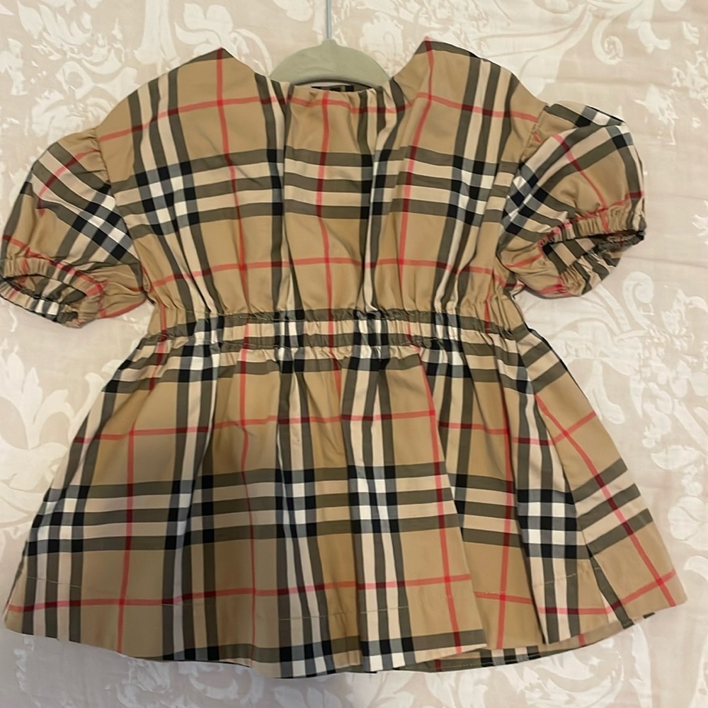 Baby Burberry dress size 6 months
